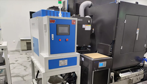 告别气泡与杂质：离心过滤如何重塑光学玻璃未来